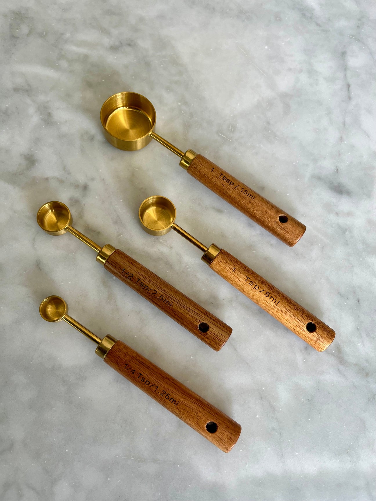 8-Piece Gold Measuring Set — Wood Handles